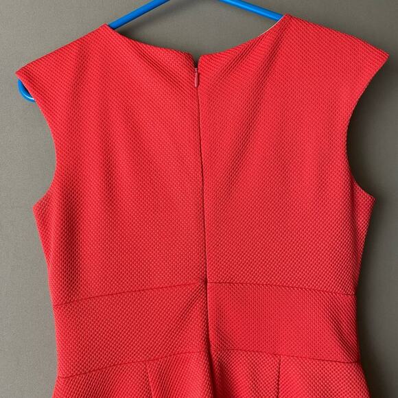 DR Collection sz 4 coral pink sleeveless work career‎ sheath dress - Picture 8 of 9